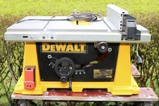 DeWalt DW744XP-QS Table Saw
